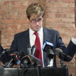 Milo Yiannopoulos, attivista britannico di destra, arrestato negli Stati Uniti per violazione delle norme migratorie
