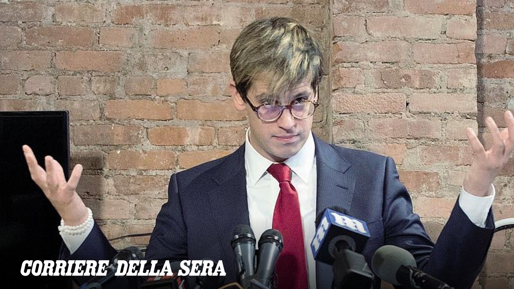 Milo Yiannopoulos espulso dagli Stati Uniti dopo un fermo in Louisiana