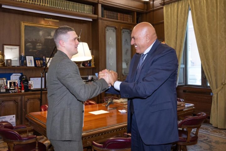 Mykhailo Fedorov, ex ministro della Difesa ucraino, diventa consulente per l'innovazione del ministro Crosetto