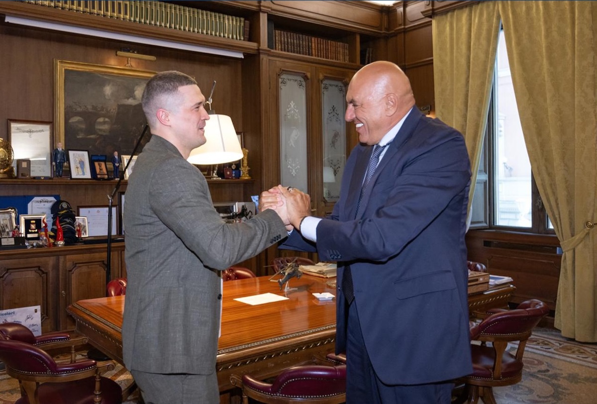 Mykhailo Fedorov, ex ministro della Difesa ucraino, diventa consulente per l'innovazione del ministro Crosetto