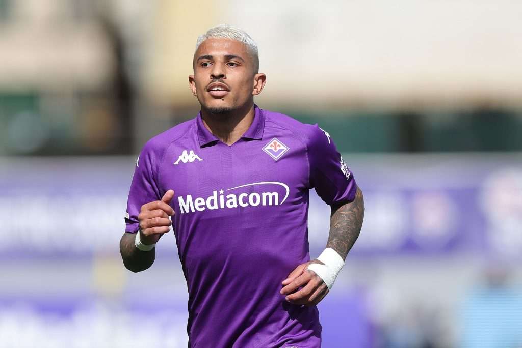 Nottingham Forest presenta un'offerta per Dodo della Fiorentina, in attesa della risposta