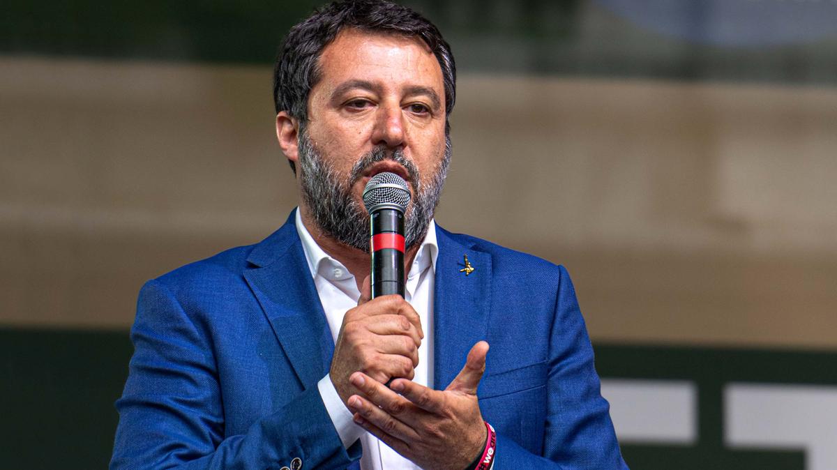 Nuovo codice della strada: il futuro della patente a 17 anni e multe progressive in Italia
