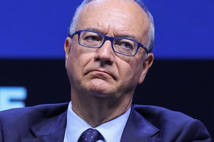 Obbligo di studio dell'italiano per genitori di studenti in difficoltà, proposta del ministro Valditara
