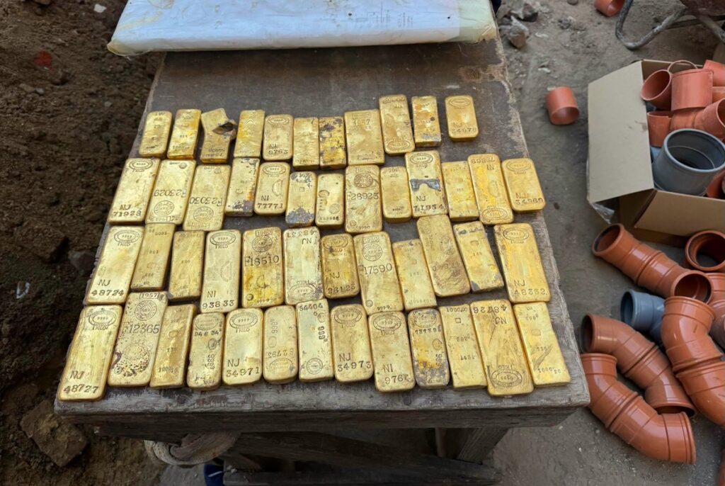 Operai scoprono lingotti e monete d'oro del valore di 9 milioni di euro a Dendermonde