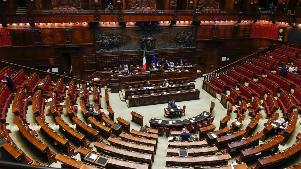 Parlamento in ferie: ultimi voti prima della pausa estiva e approvazione urgente del Pnrr