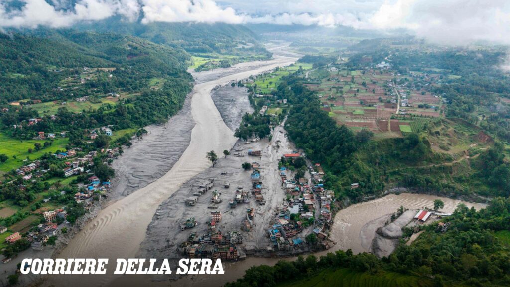 Pechino, 555 turisti evacuati dopo la frana nella contea di Gyirong in Tibet