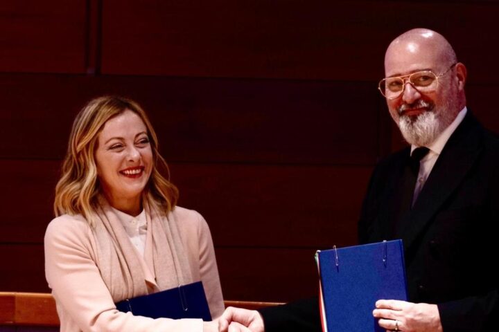 Polemica su Bonaccini, De Luna: “La sinistra si è chiusa nelle Ztl e non comunica”
