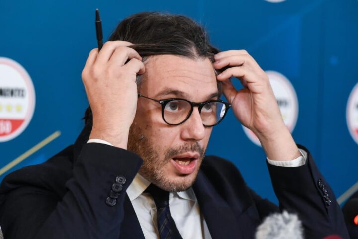 Primarie necessarie per il Movimento 5 Stelle, insiste Silvestri: “Facciamo partecipare i cittadini”