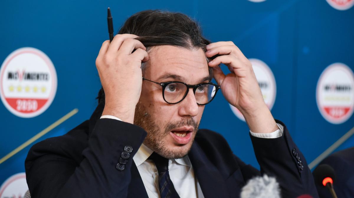 Primarie necessarie per il Movimento 5 Stelle, insiste Silvestri: “Facciamo partecipare i cittadini”