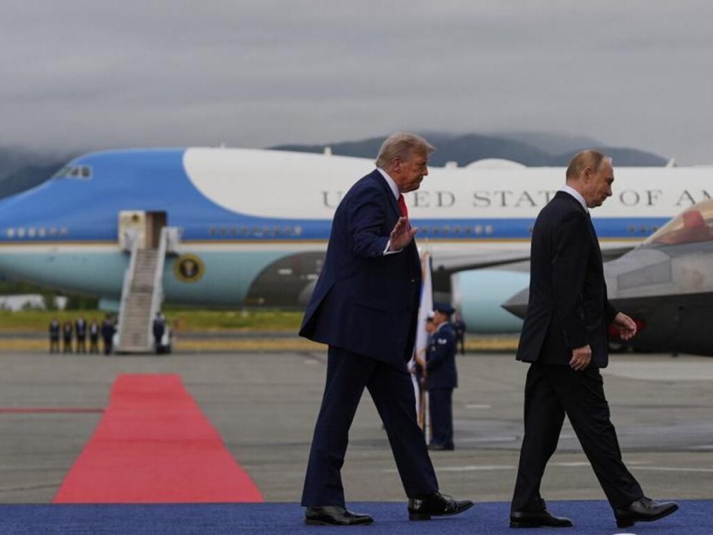 Putin al vertice di Anchorage: le illusioni del leader russo e la realtà del conflitto ucraino