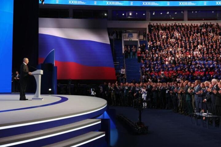 Putin riconosce i danni all'economia russa e avverte l'Ucraina: «Risposta sarà distruttiva»