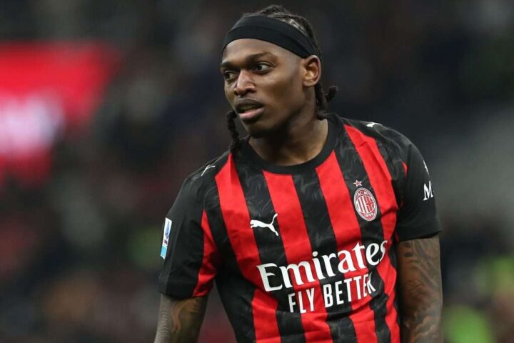 Rafa Leão può rimanere al Milan: opportunità di riscatto per il talento portoghese