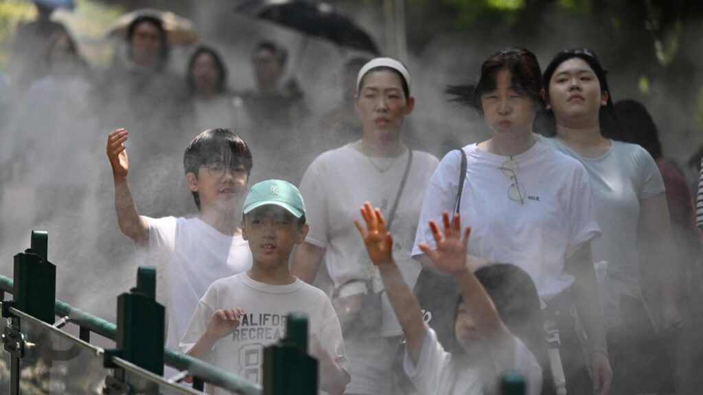 Record di caldo in Italia: bollino rosso in 27 città, allerta fino a Ferragosto