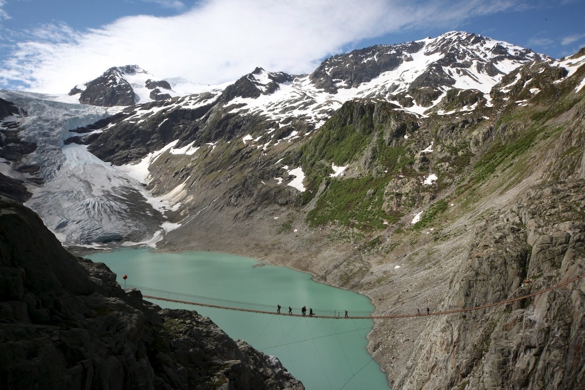 Ritrovati sui ghiacciai svizzeri i corpi di due alpinisti dispersi dal 1992
