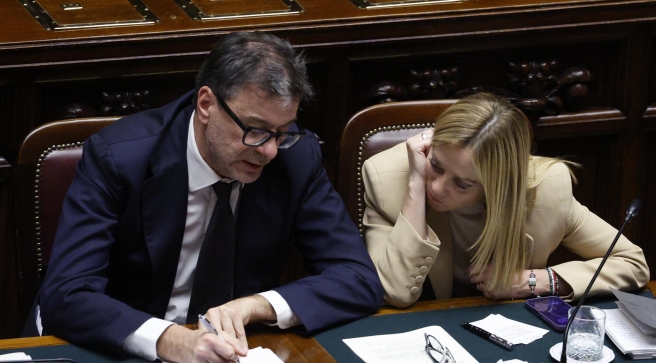 Riunione del Consiglio dei ministri in ritardo di un'ora dopo colloqui tra Meloni, Salvini, Tajani e Giorgetti