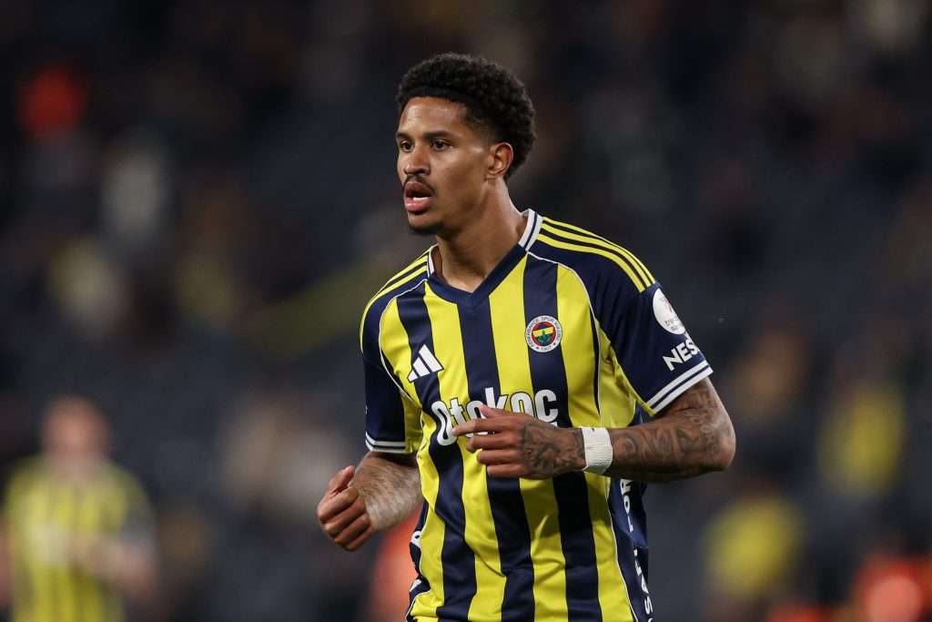 Roma in trattativa per il difensore del Fenerbahce Jayden Oosterwolde
