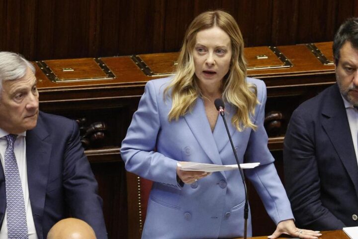 Salvini rinvia il voto a settembre e spinge per una maggioranza stabile