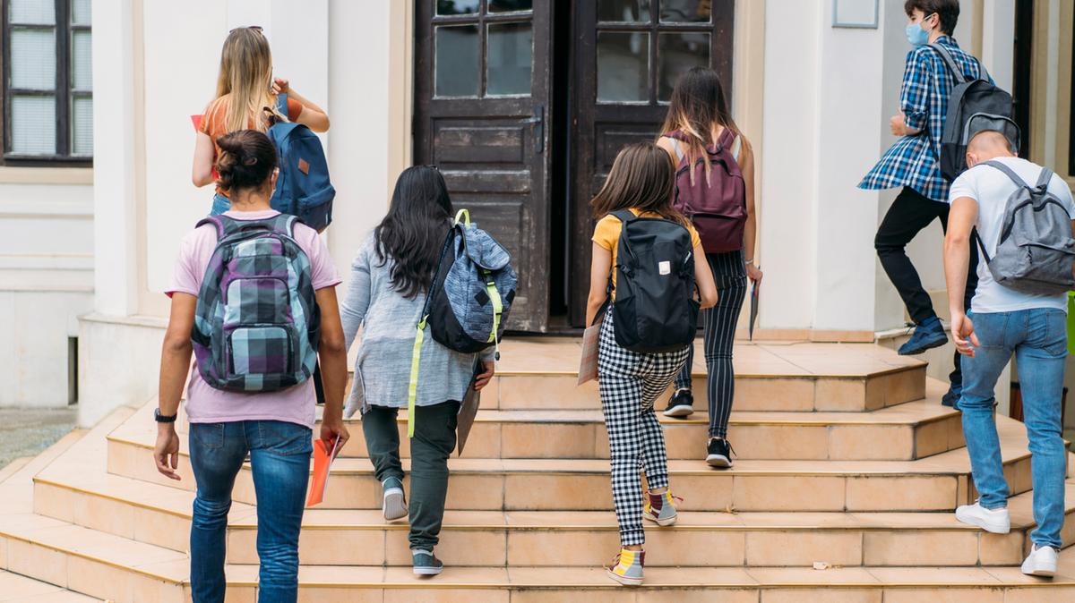Scuola inizio anno scolastico 2026/27: le date per ogni regione italiana