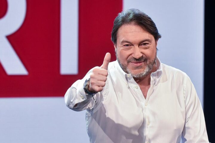 Sigfrido Ranucci prosegue il lavoro su Report, decisione Rai attesa dopo Ferragosto
