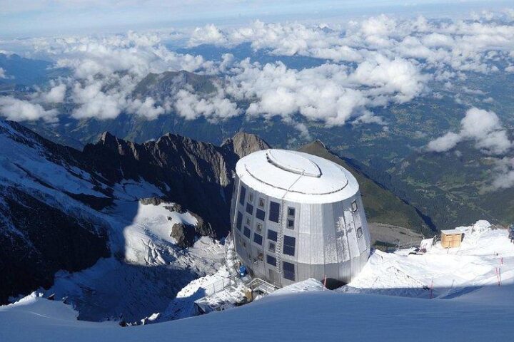 Sindaco di Saint-Gervais nega soccorso gratuito per 32 alpinisti bloccati sul Monte Bianco