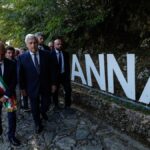 Tajani partecipa alla commemorazione dell’eccidio di Sant’Anna di Stazzema, un gesto storico per il governo italiano