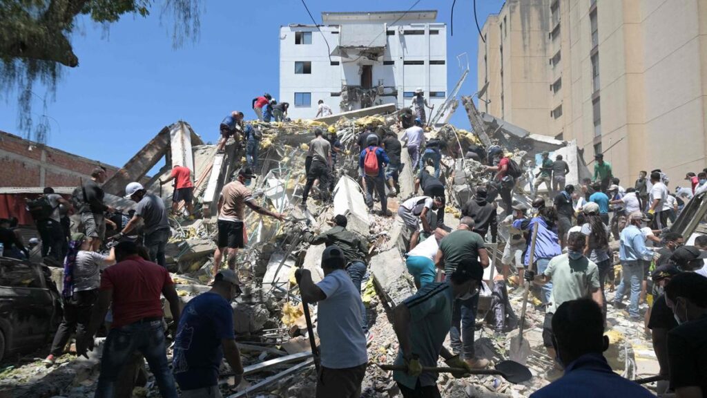 Terremoto di magnitudo 7.4 devasta la Colombia, centinaia di vittime e danni ingenti