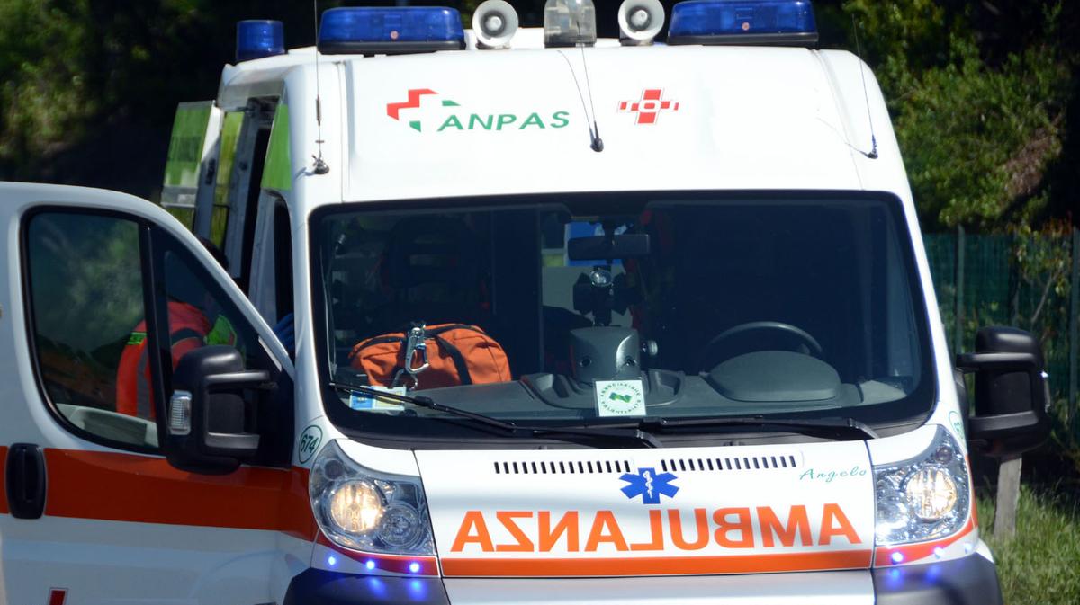 Tragedia a Palermo, bimba di 2 anni annegata in piscina privata