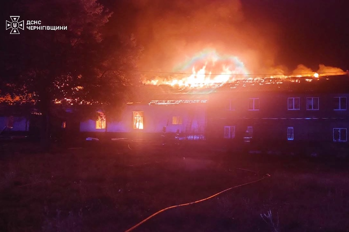 Tre morti in un bombardamento russo a Brovary, vicino a Kyiv