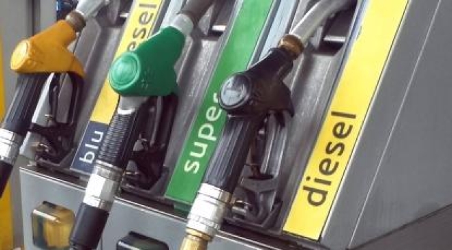 Truffe sui carburanti: 20 mila tonnellate sequestrate in cinque mesi, 265 denunce