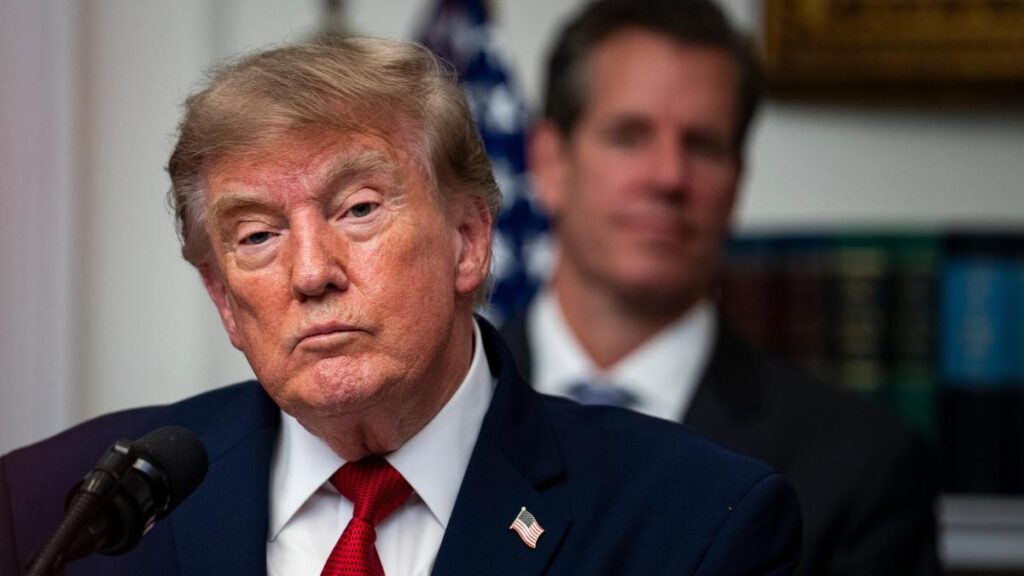 Trump minaccia l'annessione dello Stretto di Hormuz mentre l'Europa è sotto attacco