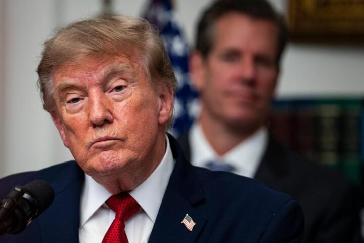 Trump minaccia l'annessione dello Stretto di Hormuz mentre l'Europa è sotto attacco