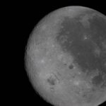 Un razzo SpaceX fuori controllo si schianta sulla Luna creando un nuovo cratere