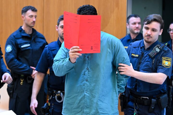 Un uomo afghano condannato all’ergastolo per un attacco mortale a Monaco di Baviera nel 2025