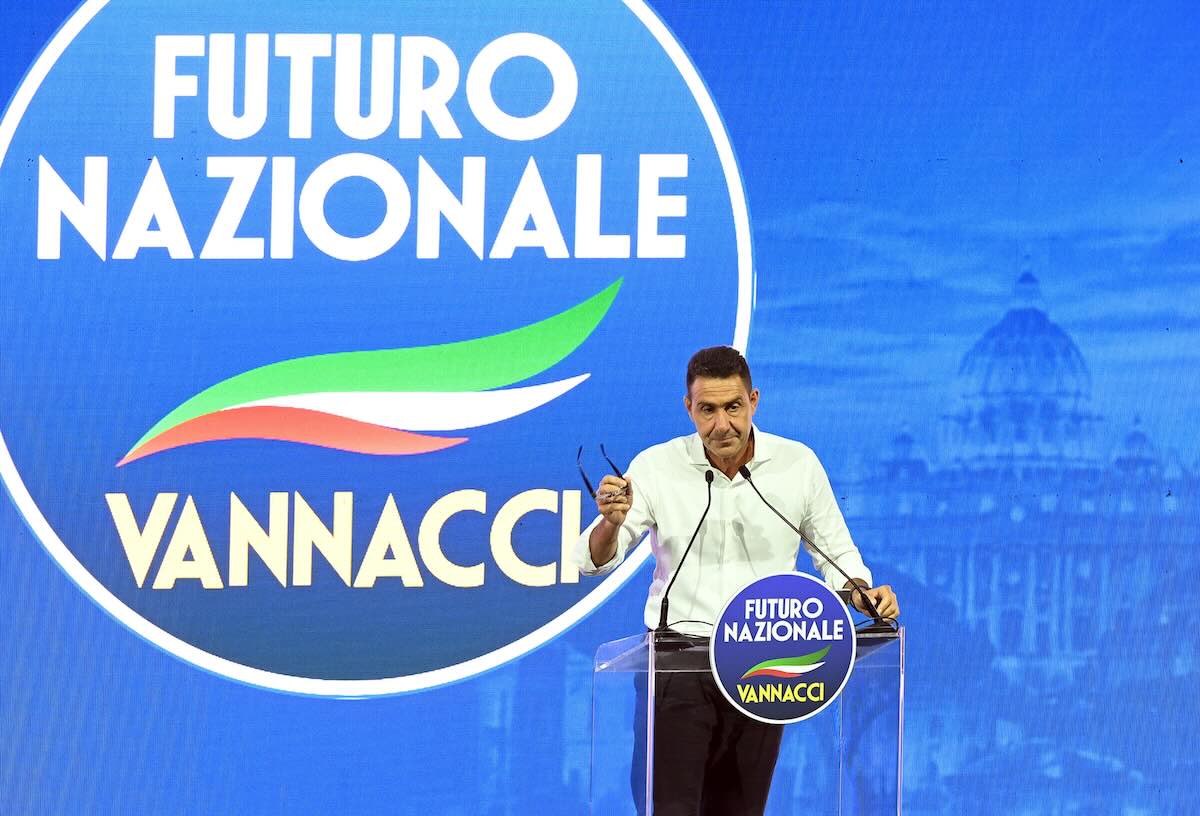 Una coppia romena scopre di essere iscritta a Futuro Nazionale senza averne fatto richiesta