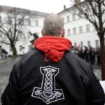 Una corte di appello di Parigi ordina l'estradizione in Germania di Gino Abazaj, attivista antifascista accusato di aggressione a Budapest