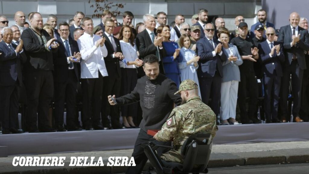 Zelensky nel giorno dell'indipendenza: «Non saremo meri strumenti per Putin»
