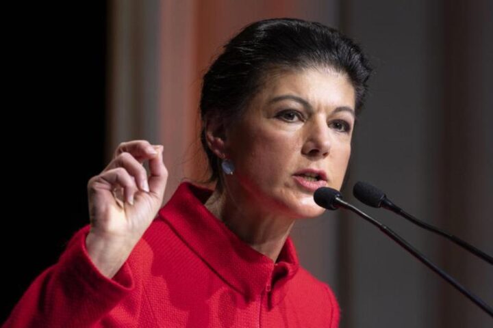 AfD potrebbe governare in Sassonia, Wagenknecht come ago della bilancia