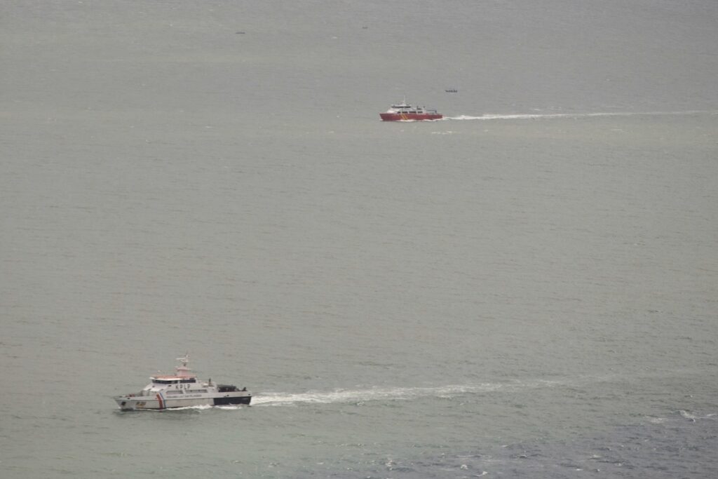 Affondamento di un traghetto in Indonesia: 243 persone a bordo, 140 dispersi