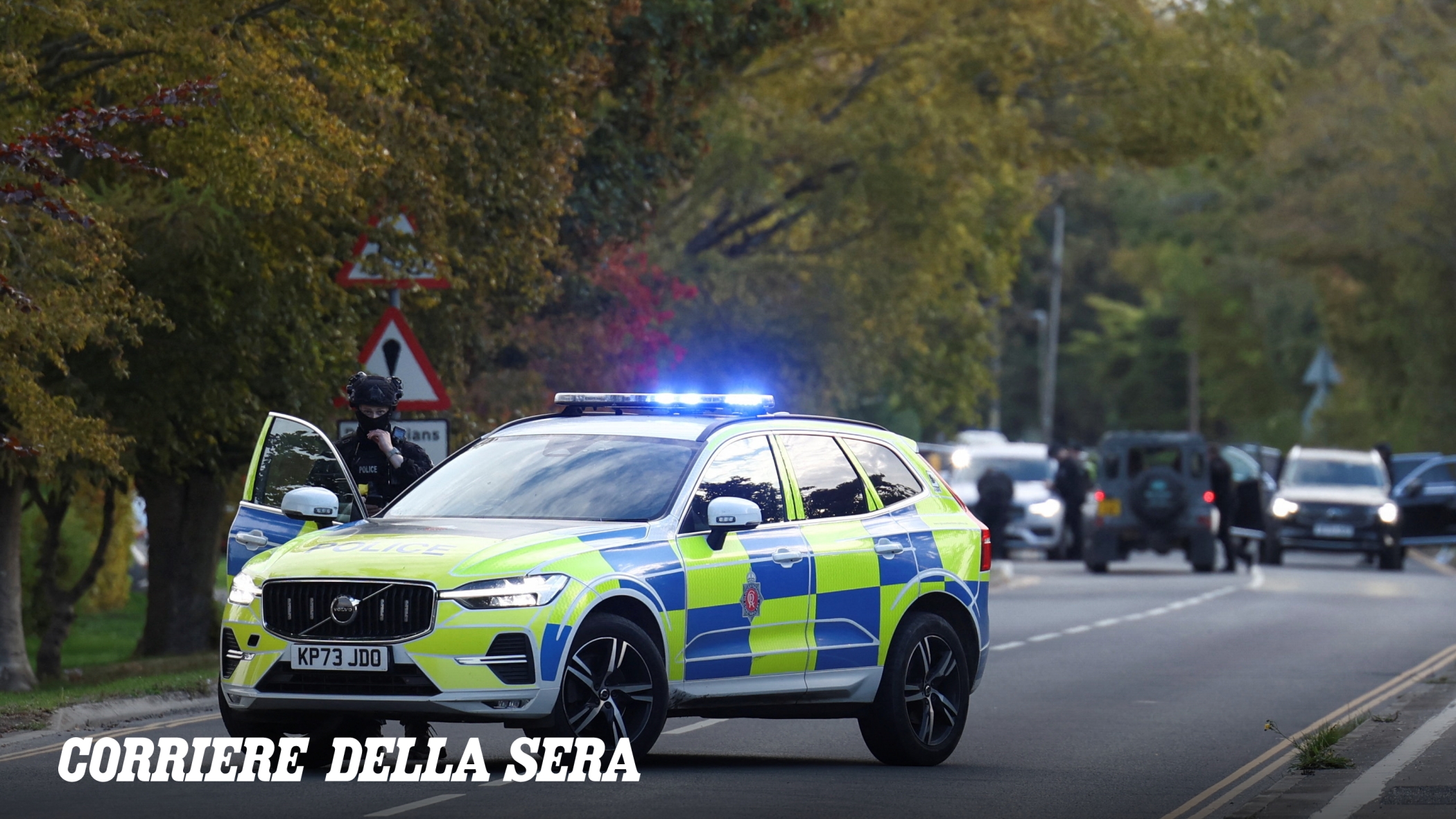 Allerta esplosivi vicino alla base RAF di Fairford: diversi arresti e evacuazioni