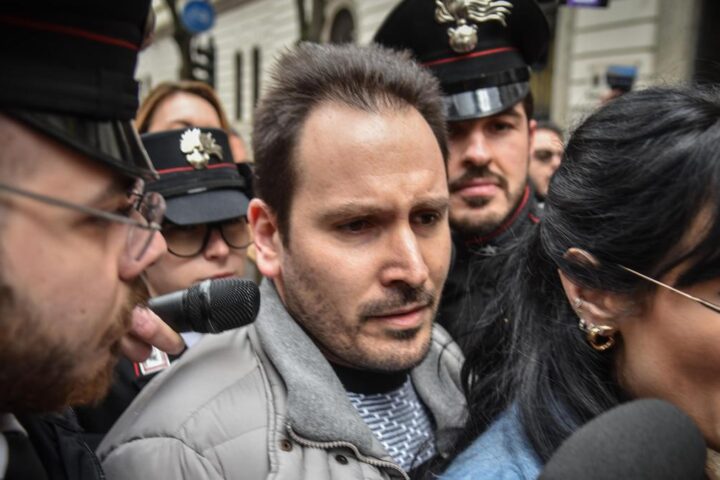Armando Palmegiani contraddice la Procura sull'impronta a pallini nella chiusura delle indagini per l'omicidio di Chiara Poggi
