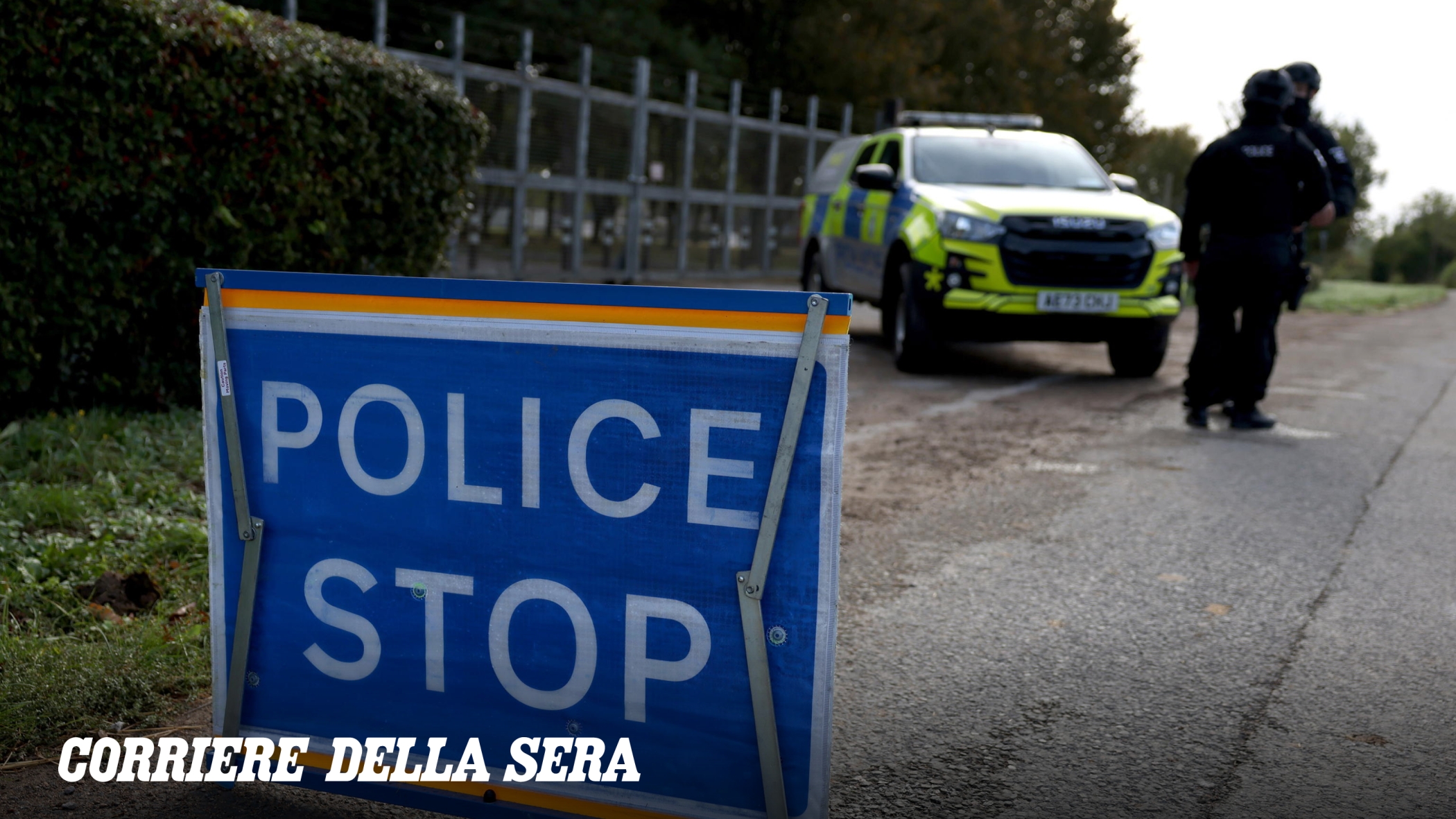 Attentato alla base RAF a Fairford, cinque arrestati sono cittadini britannici di 23-25 anni