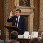 Calenda alza il veto su Vannacci: «Non deve entrare nel governo»
