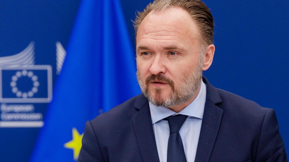 Bruxelles invita l'Ue a ridurre i consumi energetici per affrontare la crisi dei prezzi