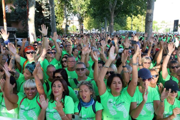 Caregiver in Italia: 12 milioni assistono familiari, ma è un'emergenza poco discussa