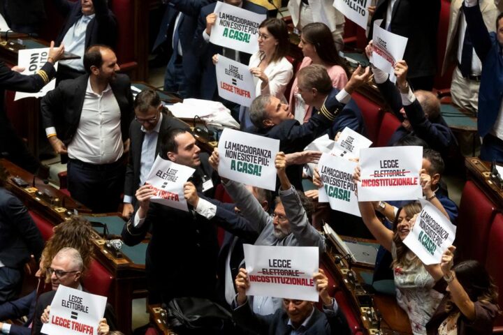 Ceccanti avverte: "Rifiuto del doppio turno rischia di portare all'ingovernabilità"