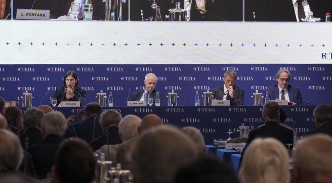 Cernobbio: bocciata la politica estera di Trump da oltre il 90% dei manager