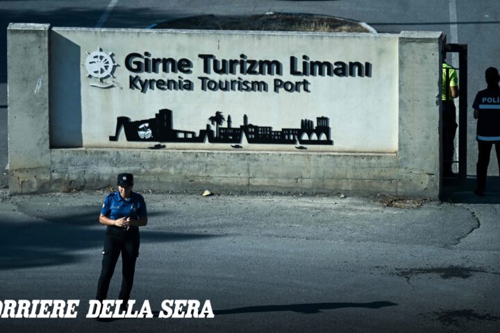 Cipro, il capitano del traghetto naufragato accusato di negligenza e imprudenza