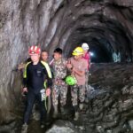 Cittadino cinese estratto vivo dopo dieci giorni in un tunnel di 225 metri in Nepal