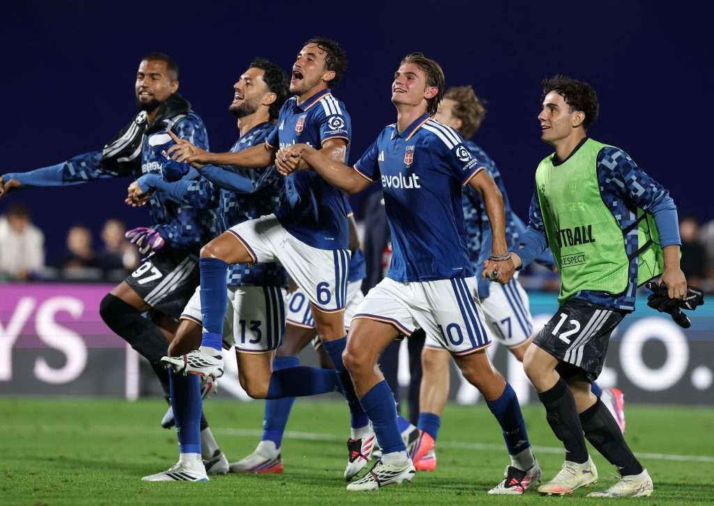 Como batte il Lipsia 4-1: una vittoria storica per il calcio italiano