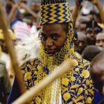 Contesa per la successione al trono del regno di Tooro in Uganda dopo la morte del giovane re Oyo Nyimba